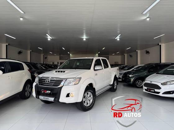 TOYOTA HILUX 3.0 SRV 4X4 CD 16V TURBO INTERCOOLER DIESEL 4P AUTOMÁTICO TOYOTA HILUX 3.0 SRV 4X4 CD 16V TURBO INTERCOOLER DIESEL 4P AUTOMÁTICO